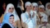 Дубай--Нохчийчоьнан куьйгалхочун хIусамнанас Кадырова Меднис шен зударийн духарийн коллекци гайтина Дубайхь, 24Заз2012.