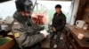 Азия: Россия усложняет въезд иностранцам. В чем обвиняют Мухамедиулы?