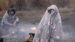 Izbeglice sa Bliskog istoka, iz Afrike i Indije, mahom studenti ukrajinskih univerziteta, u kampu u Mediki u Poljskoj, 28. februar 2022.