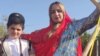 کیان پیرفلک و مادرش، زینب مولایی راد
