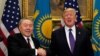 Президент Казахстана Нурсултан Назарбаев (слева) и президент США Дональд Трамп обмениваются рукопожатиями. Вашингтон, 16 января 2018 года.