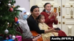 Венера ханым Кадыйрова тамашага оныгы, килене һәм кодагые белән килгән