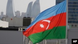 Флаг Азербайджана в Баку
