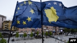 Flamuri i Bashkimit Evropian dhe ai i Kosovës, foto nga arkivi 