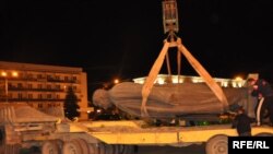 Лидер сталинистов Грузии Григол Ониани заявил, что после ночного демонтажа памятника Сталина в Гори отказывается жить в Грузии