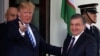 Президент США Дональд Трамп (слева) и президент Узбекистана Шавкат Мирзиеев. Вашингтон, 16 мая 2018 года.