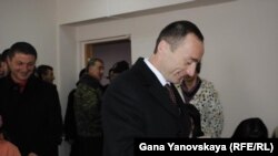На очереди, считает Дмитрий Тасоев, новый план - теперь уже по возвращению Эдуарда Кокойты в качестве «спасителя нации», единственного человека, способного навести порядок в доме