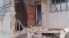 Один из домов в Карасуйском районе Ошской области, пострадавший в результате землетрясения. 