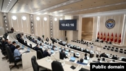 Жогорку Кеңеш. Иллюстрациялык сүрөт.