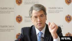 Москва не планирует в будущем отношений с Ющенко, говорит эксперт