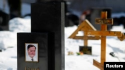 Могила Сергея Магнитского на Преображенском кладбище в Москве