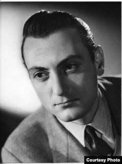 Robin Livio, portret parizian (Foto: Col. Victor Liviot)