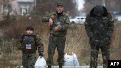 Российским военным в ОРДЛО один раз в две недели, отправляли более тысячи тонн еды из Ростовской области. Поставки проходили как минимум в 2018 и 2019 годах