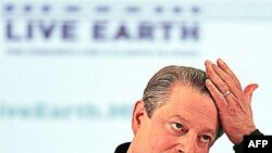 «Я возвращаюсь к работе прямо сейчас. Это – только начало». Америка не знает, как толковать заявление Гора