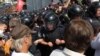 Штурм Украинского дома. Киев, Украина, 4 июля 2012 года.