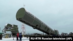 Noua rachetă intercontinentală Sarmat din Rusia, prezentată într-o locație nedivulgată din Rusia - martie 2018