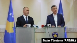 Ramush Haradinaj dhe Kadri Veseli në konferecë të përbashkët për media