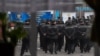 Осужденные на территории исправительной колонии №8 по Новосибирской области. 17 мая 2018 года.