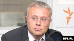 Александр Лебедев