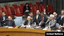 Посол Росії в ООН Віталій Чуркін голосує за припинення місії ООН з підтримання миру у Грузії, Нью-Йорк, 15 червня 2009 р.