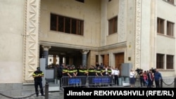 Բողոքի ակցիա Վրաստանի խորհրդարանի շենքի մոտ, Թբիլիսի, 8 սեպտեմբերի, 2019թ.