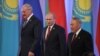 Президенты России, Казахстана и Беларуси после подписания соглашения о создании Евразийского экономического союза. 