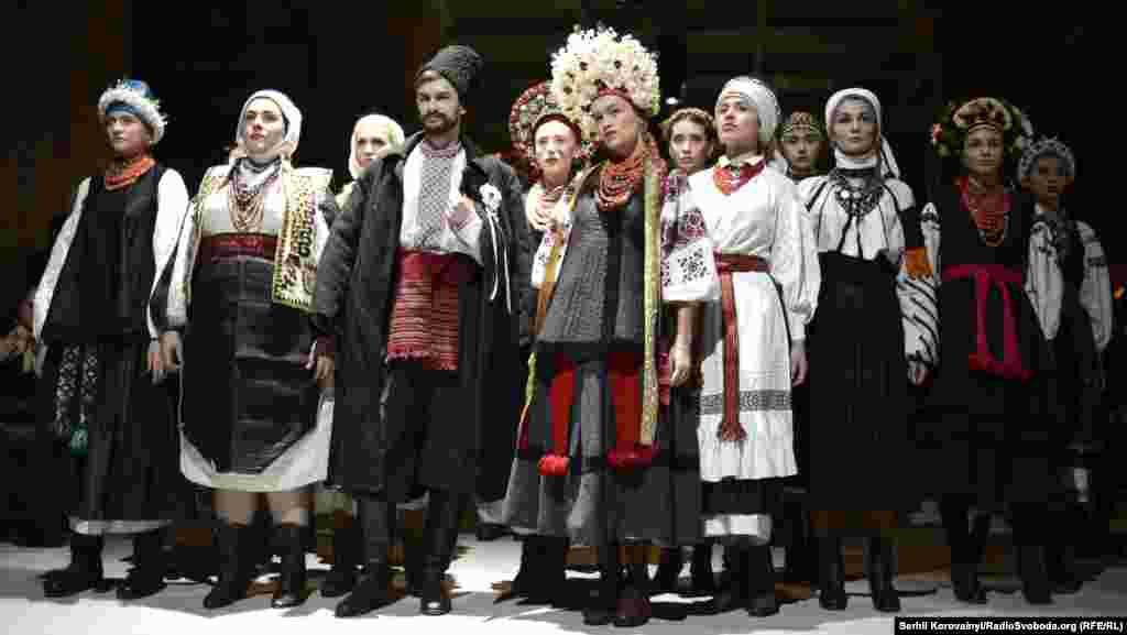 Кесте - украин халқының бірлігінің белгісі іспеттес. 