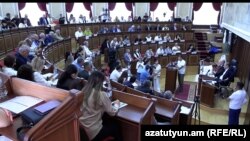 Գյումրիի ավագանու նիստ, արխիվ