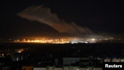 تصویر خبرگزاری رویترز از انفجار در نزدیکی فرودگاه بیروت در شامگاه جمعه